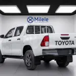 TOYOTA HILUX DC MODEL YEAR 2026 WHITE COLOR - Thumbnail 7