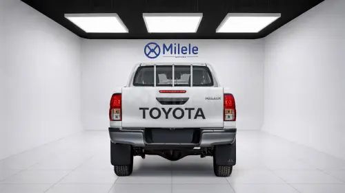 TOYOTA HILUX DC MODEL YEAR 2026 WHITE COLOR