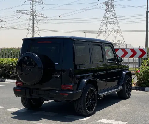 سيارة مرسيدس-بنز G550 بمحرك V8 موديل 2022 مستعملة - أسود - Carsooq