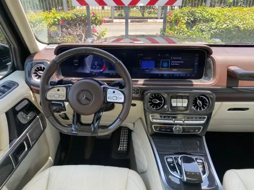سيارة مرسيدس-بنز G550 بمحرك V8 موديل 2022 مستعملة - أسود - Carsooq
