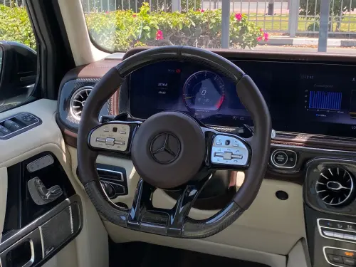 سيارة مرسيدس-بنز G550 بمحرك V8 موديل 2022 مستعملة - أسود - Carsooq