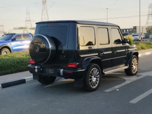 سيارة مرسيدس-بنز G550 بمحرك V8 موديل 2019 مستعملة - أسود
