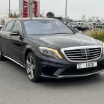 سيارة مرسيدس-بنز S63 AMG موديل 2014 مستعملة - أسود - Thumbnail 2