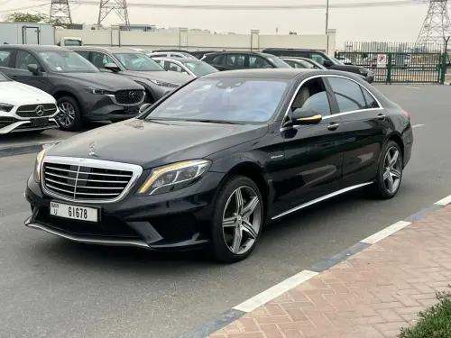 سيارة مرسيدس-بنز S63 AMG موديل 2014 مستعملة - أسود