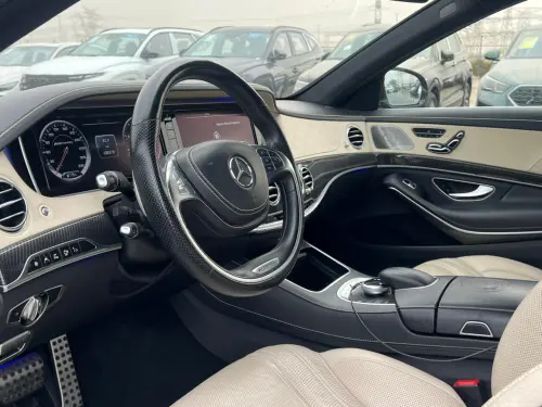 سيارة مرسيدس-بنز S63 AMG موديل 2014 مستعملة - أسود