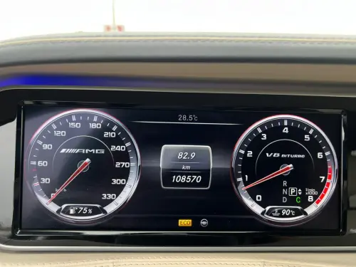 سيارة مرسيدس-بنز S63 AMG موديل 2014 مستعملة - أسود