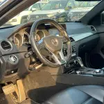 سيارة مرسيدس-بنز C63 AMG بمحرك 6.2 لتر موديل 2011 مستعملة - أسود - Thumbnail 6
