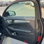 سيارة مرسيدس-بنز C63 AMG بمحرك 6.2 لتر موديل 2011 مستعملة - أسود - Thumbnail 11