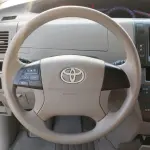 سيارة تويوتا بريفيا 2.5L موديل 2010 مستعملة - أبيض - Thumbnail 7