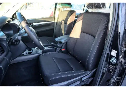 Toyota Hilux Double Cab 2.7L 2026 - Black