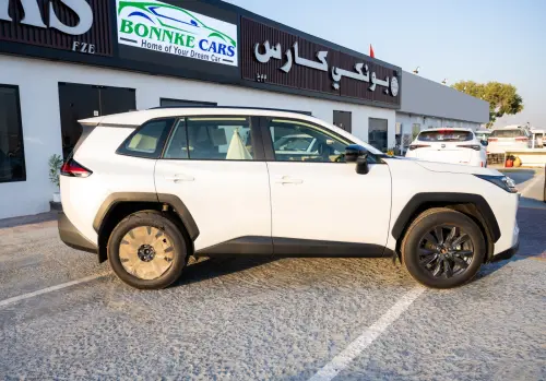 تويوتا راف فور 2.0L بنزين موديل 2026 جديدة - أبيض