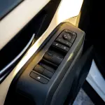 تويوتا راف فور 2.0L بنزين موديل 2026 جديدة - أبيض - Thumbnail 12