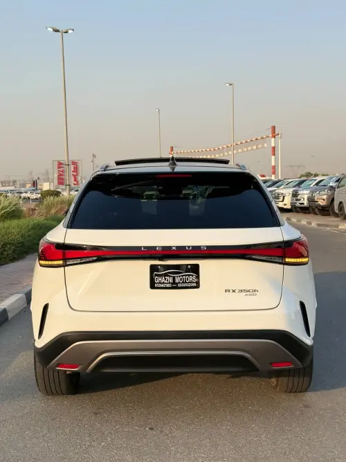 لكزس RX 350h هجين مستعملة موديل 2024 أبيض