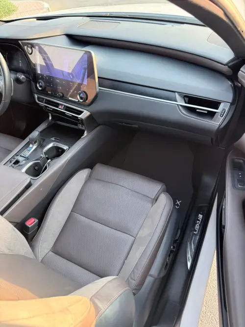 لكزس RX 350h هجين مستعملة موديل 2024 أبيض