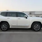 لاند كروزر VXR 4.0L V6 موديل 2026 - أبيض - Thumbnail 3