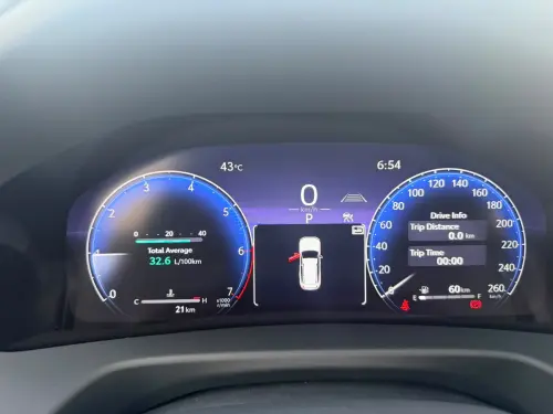 لاند كروزر VXR 4.0L V6 موديل 2026 - أبيض