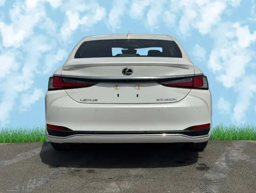  لكزس ES300h هايبرد موديل 2025 - أبيض