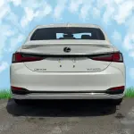  لكزس ES300h هايبرد موديل 2025 - أبيض - Thumbnail 3