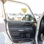Toyota Prado 2024 Model year White Exterior Beige Interior - Thumbnail 19