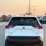Toyota RAV4 XLE Hybrid 2022 Model year White Exterior - Thumbnail 4