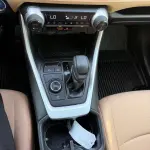 Toyota RAV4 XLE Hybrid 2022 Model year White Exterior - Thumbnail 12