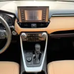 Toyota RAV4 XLE Hybrid 2022 Model year White Exterior - Thumbnail 23