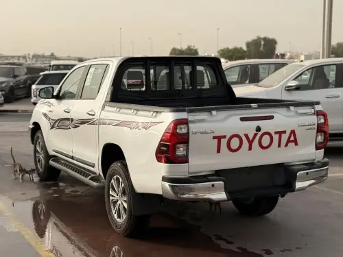 Toyota Hilux SR5 Petrol Automatic 2025 Double Cabin - White / Red