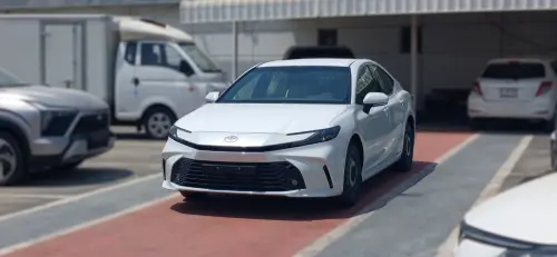 Toyota Camry 2.5L petrol 2025 Model Year White / beige