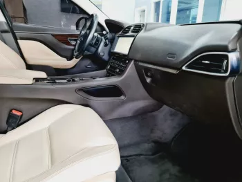 AED 2,130 /MONTH - JAGUAR F-PACE 25T - 2018 - GCC - IMMACULATE CONDITION