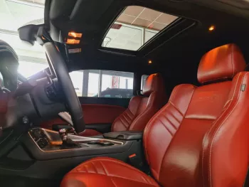 AED 3820/MONTH-DODGE CHALLENGER HELLCAT - 2018-GCC-FULLY LOADED-UNDER WARRANTY-IMMACULATE CONDITION
