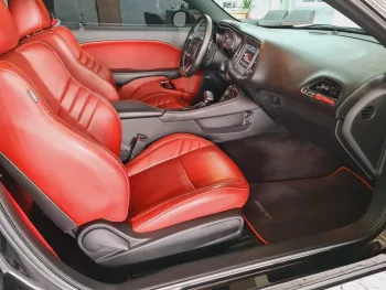 AED 3820/MONTH-DODGE CHALLENGER HELLCAT - 2018-GCC-FULLY LOADED-UNDER WARRANTY-IMMACULATE CONDITION