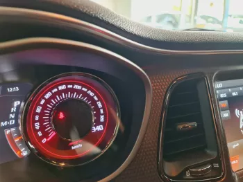 AED 3820/MONTH-DODGE CHALLENGER HELLCAT - 2018-GCC-FULLY LOADED-UNDER WARRANTY-IMMACULATE CONDITION