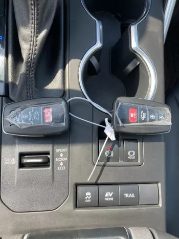 TOYOTA - HIGHLANDER XLE - HYBRID 2021