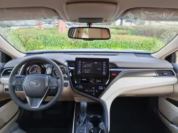 Toyota Camry GLE 2023 V4 2.5