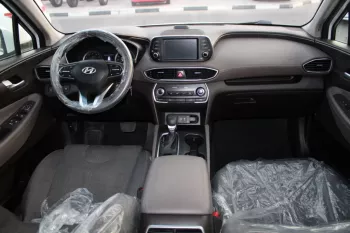 Hyundai Santa-fe SUV 2.4 4 cy petrol 2019
