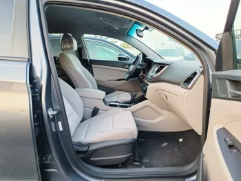HYUNDAI TUCSON 2.0L 4CY PETROL GRAY 2017