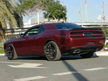 DODGE CHALLENGER 5.7L V8 PETROL MAROON 2021