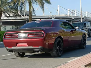 DODGE CHALLENGER 5.7L V8 PETROL MAROON 2021