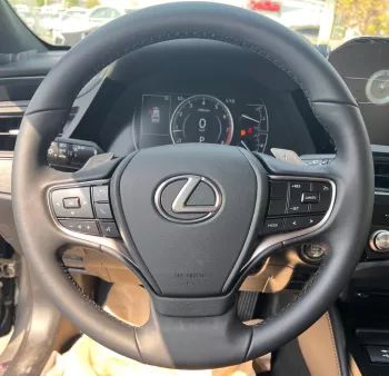 Lexus es250 model year 2022 petrol