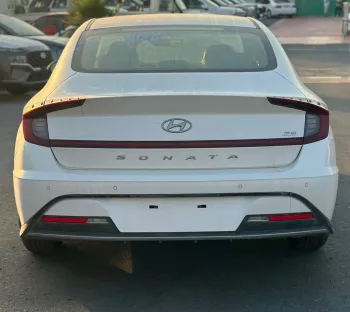 Hyundai Sonata 2.5 petrol basic option