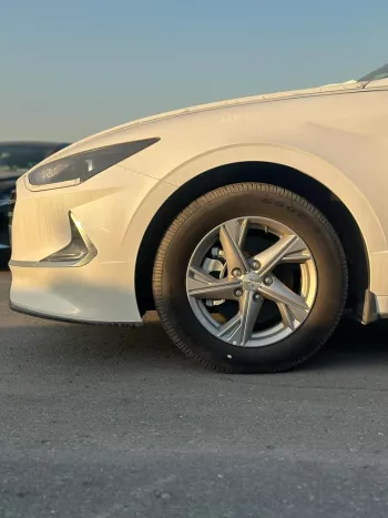 Hyundai Sonata 2.5 petrol basic option