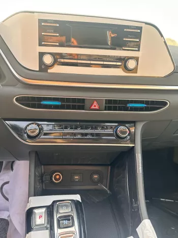 Hyundai Sonata 2.5 petrol basic option