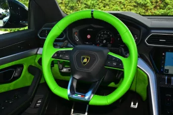 2022 LAMBORGHINI URUS PEARL CAPSULE V8 AWD 4.0L