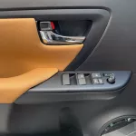 TOYOTA FORTUNER 2.7L MODEL 2023 (for export only) - Thumbnail 15