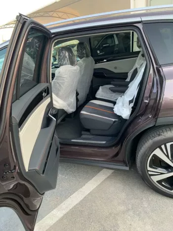 Volkswagen ID.6 CROZZ PRO 2022 electric car