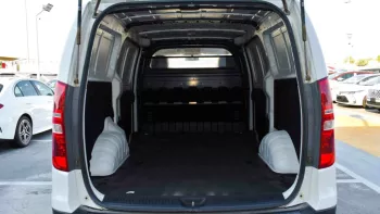 Hyundai H1 model 2021