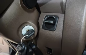 TOYOTA LAND CRUISER PICKUP