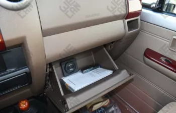 TOYOTA LAND CRUISER PICKUP