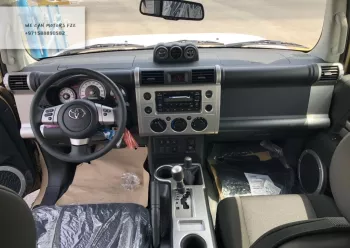 TOYOTA FJ CRUISER ( XTREME )