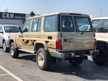 Toyota Land Cruiser Hard Top 2021